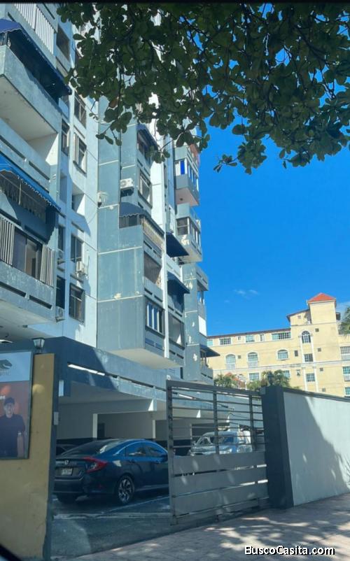 En Alquiler Apartamento Amueblado en zon universitaria 