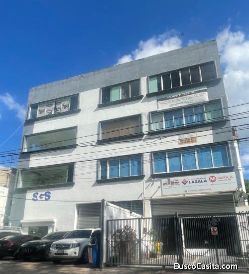 Local Disponible para Alquiler  en Ensanche Quisqueya El Millon 
