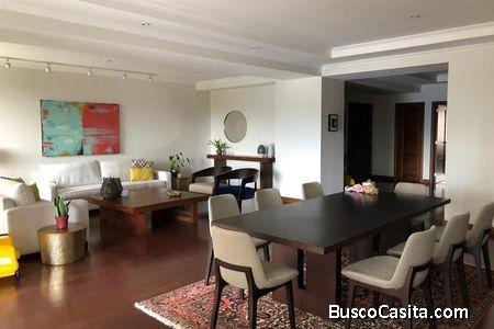Viviendas  Airbnb Renta Villa Costa Victoria   1, 2 Baños  1 o 2 parqueos