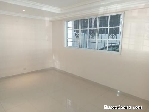 Hermoso Apartamento en los Jardines del Sur, de la Avenida Independencia