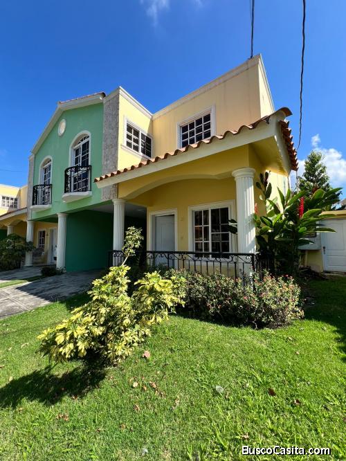 CASA DE VENTA EN BONAO
