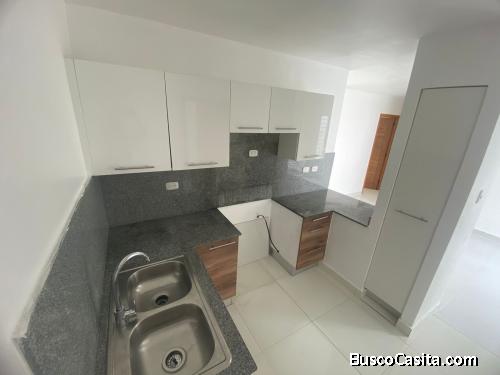Rento Apartamento en Colinas del Arroyo II, Jacobo Majluta Azar 