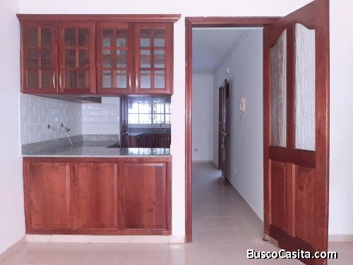 ALQUILO Apartamento 1er piso  Con Patio En El Renacimiento