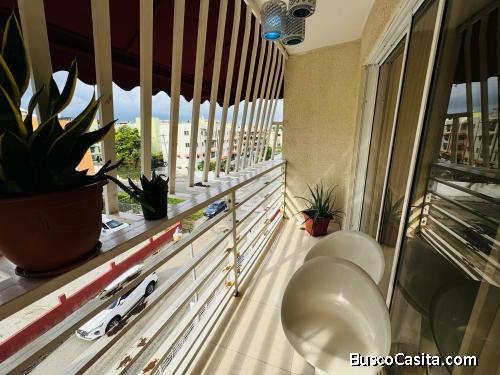 VENDO Apartamento 4to Piso Remodelado En Av. Beisbolistas