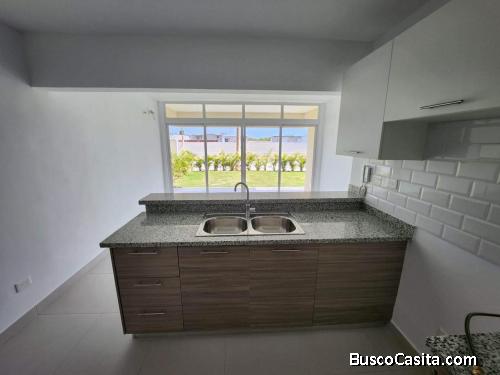 VENDO Apartamento 1er Piso Con Patio Privado En Veron, Punta Cana
