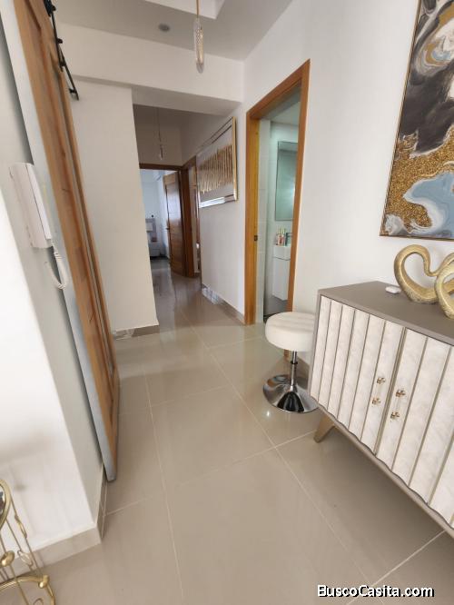 ALQUILO Apartamento AMUEBLADO 4to Piso en Los Restauradores