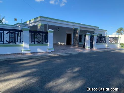 CASA DE VENTA EN LA VEGA
