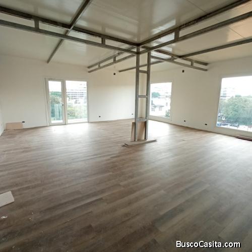 Local Comercial de 100 metros en Bella Vista en Alquiler