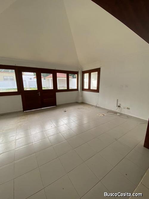 VENDO CASA EN AZUA  DE UN NIVEL