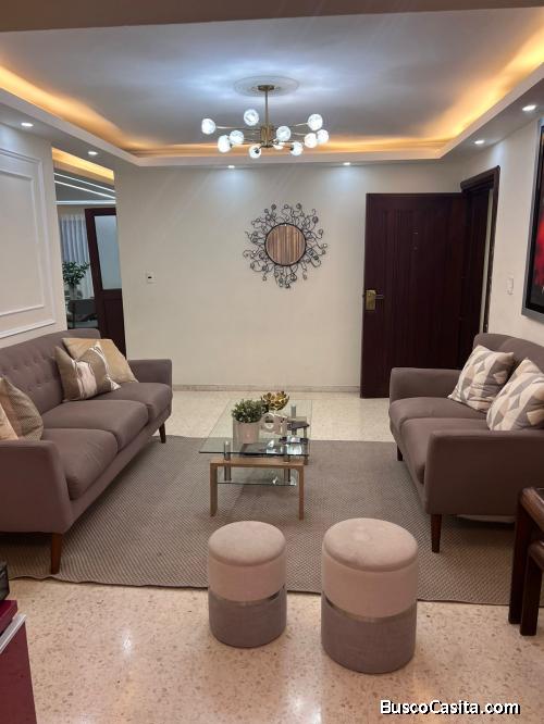 Alquiler apartamento de tres habitaciones Evaristo Morales