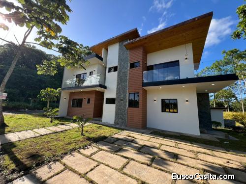 VILLA MODERNA DE VENTA EN JARABACOA