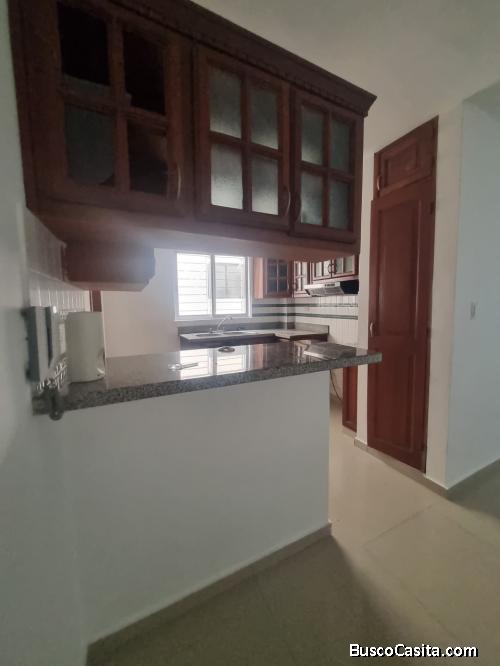 VENDO Apartamento 2do Piso  En Ensache Ozama