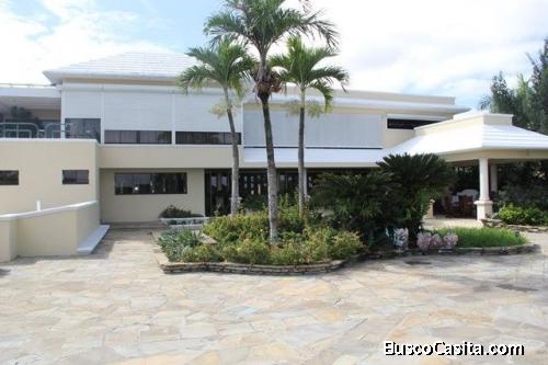 Casa en Venta en Cuesta Hermosa II Arroyo Hondo, Distrito Nacional, Santo Domingo.