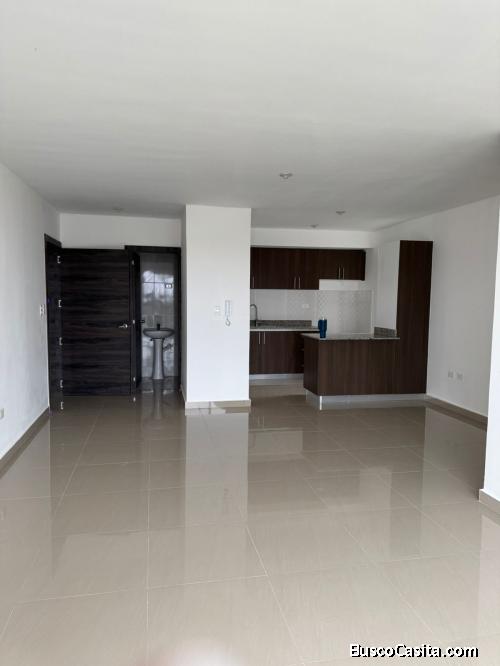 Apartamento Nuevo en venta 3 habitaciones en la Aut. de San Isidro, Santo Domingo Este.