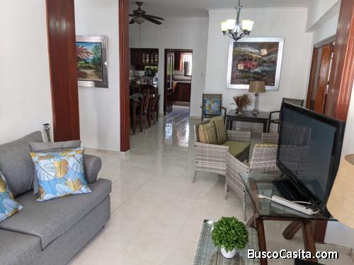 Apartamento en Alquiler en Evaristo Morales Amueblado