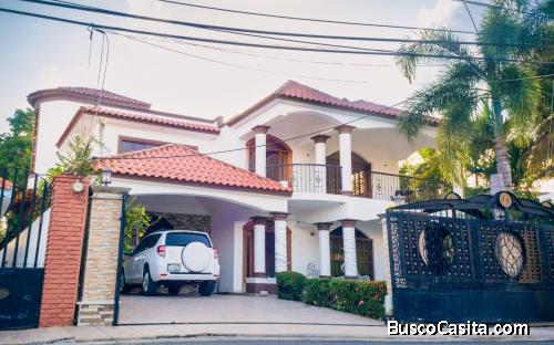 Vive con estilo y comodidad en el exclusivo residencial Neftaly III