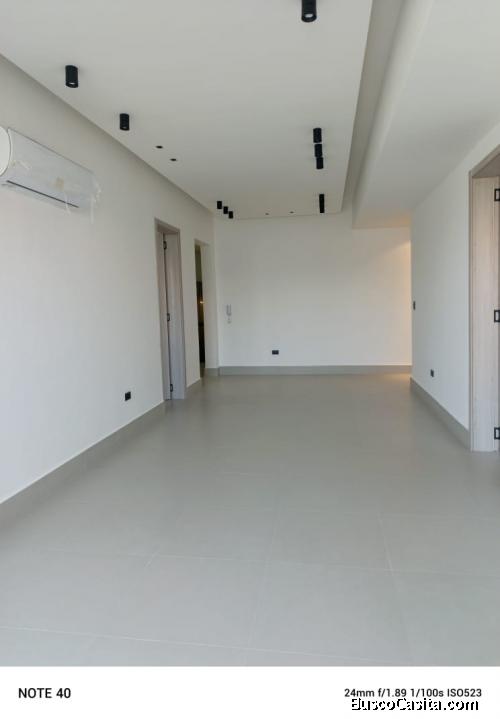 Apartamento en Alquiler de 2 Habitaciones con linea blanca