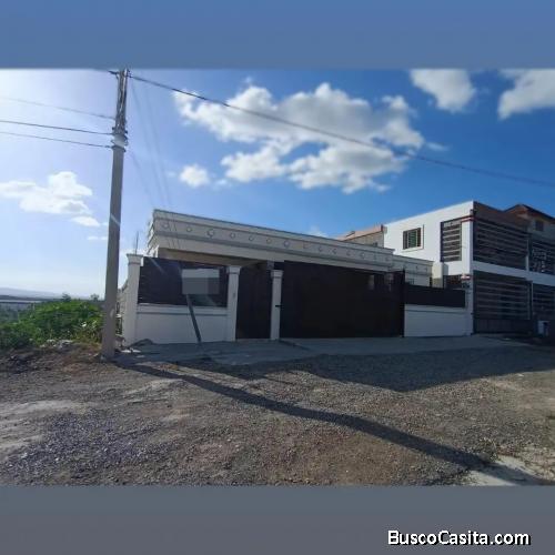 CASA MODERNA DE VENTA EN SANTIAGO