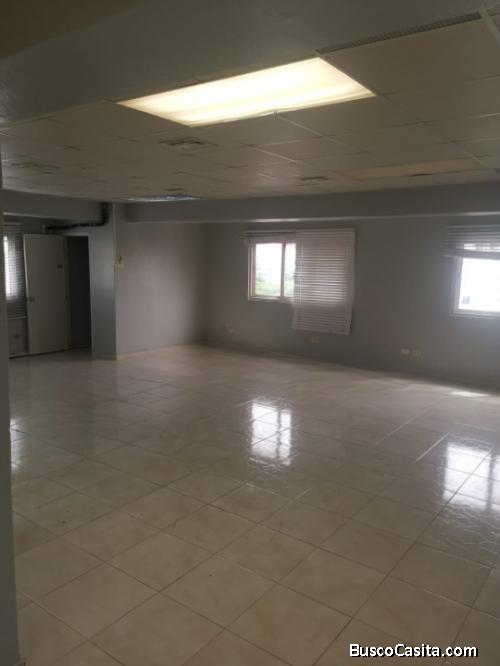 Local Comercial en Alquiler en Gazcue, Distrito Nacional, Santo Domingo.