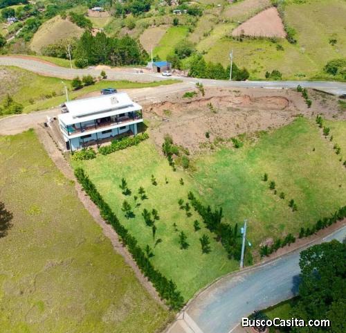 VILLA AMUEBLADA DE VENTA EN JARABACOA