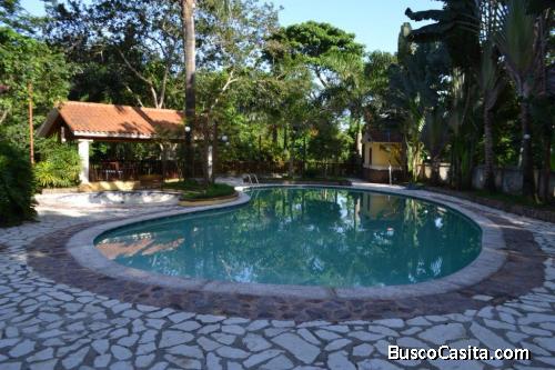 VILLA DE VENTA EN HERMOSO PROYECTO DE VILLA ALTAGRACIA