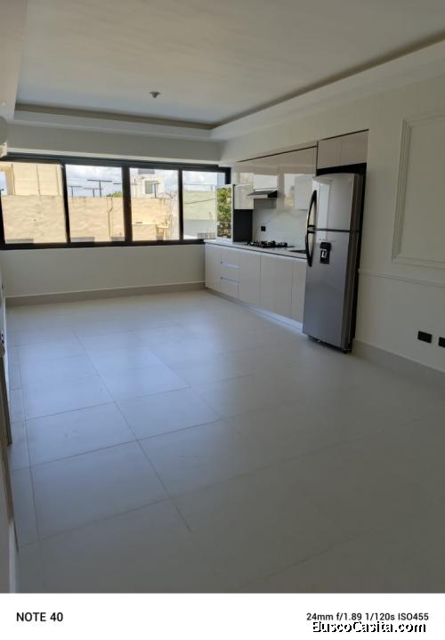 Apartamento en Renta con Línea Blanca 1 Habitación en Evaristo Morales, Distrito Nacional, Santo Dom