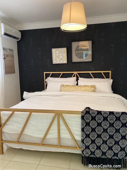 Compra, Venta y Alquiler Amplio Apartamento con muebles Tres piezas, habitaciones Dos baños en Alma 
