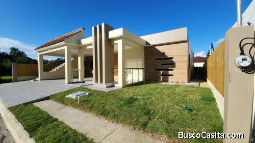 CASA A ESTRENAR DE VENTA EN JARABACOA