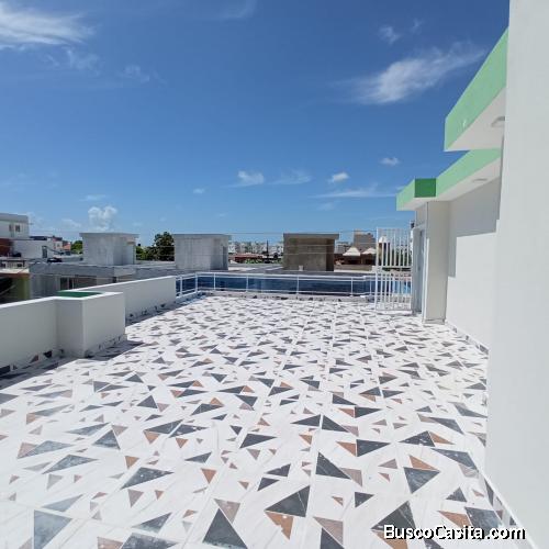 Casa en Venta de 3 Niveles con Terraza en la Autopista de San Isidro