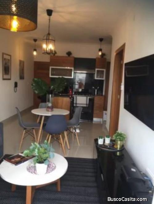 Apartamento en alquiler amueblado en La Julia, Distrito Nacional, Santo Domingo.