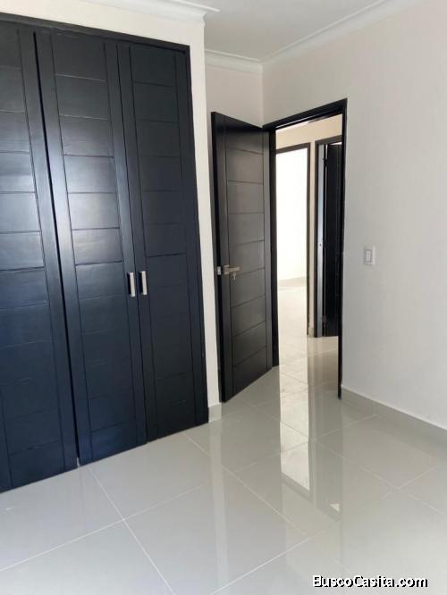En alquiler RESIDENCIAL Las Cayenas tres dormitorios Zona Oriental