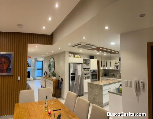 Pent-house en Venta de 2 Niveles en Urbanización Real, Distrito Nacional, Santo Domingo.
