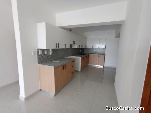Renta Apartamento tres dormitorios dos baños dos parkings en  Sto Dgo RD