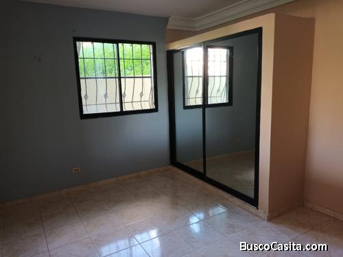Arrendamiento Condo 3 habs 2 baños dos estacionamientos en kilómetro 14 Autopista Duarte