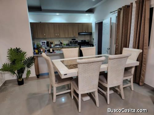 Alquilo, rento Casas, villas de 2 habs 3 Baños 1, 2 Parqueaderos Amueblada en Brisa Punta Cana Cerca