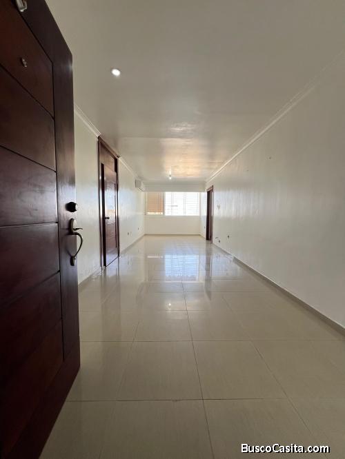 Apartamento en Venta de 2 habitaciones Evaristo Morales, Distrito Nacional, Santo Domingo.