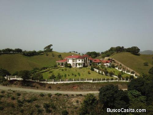 VILLA DE VENTA EN JARABACOA