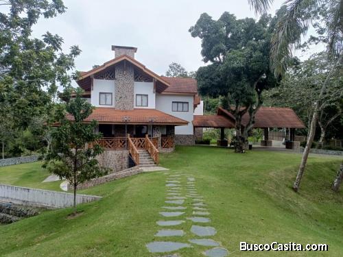VILLA DE VENTA EN JARABACOA