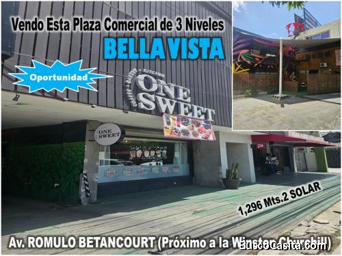 SE VENDE PLAZA COMERCIAL EN LA ROMULO BETANCOURT, 1300 Mts.2, 3 NIVELES o COMO SOLAR 