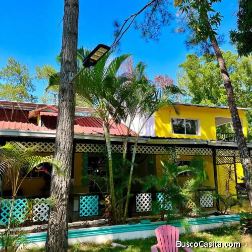 VILLA CON AMPLIO TERRENO DE VENTA EN JARABACOA