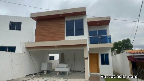Casa en venta en el residencial Roalva