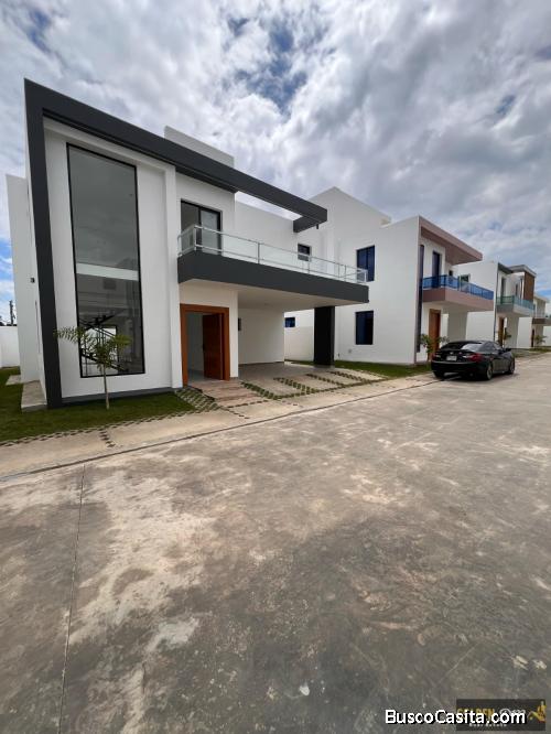 CASA MODERNA DE VENTA EN SANTIAGO