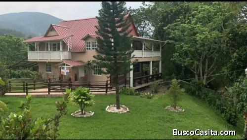 VILLA MAS UNA CABAÑA DE VENTA EN JARABACOA