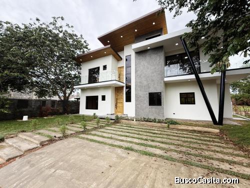 VILLA DE VENTA EN JARABACOA