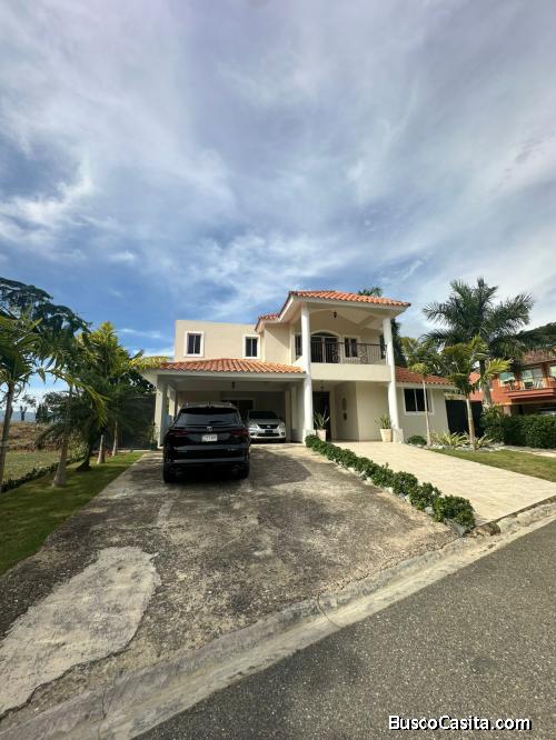 Casa en Venta en Proyecto Cerrado, Santiago