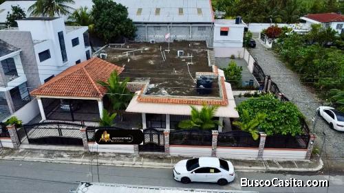 CASA AMPLIA DE VENTA EN BONAO