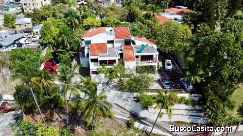 CASA DE VENTA EN LOS RIOS SANTO DOMINGO