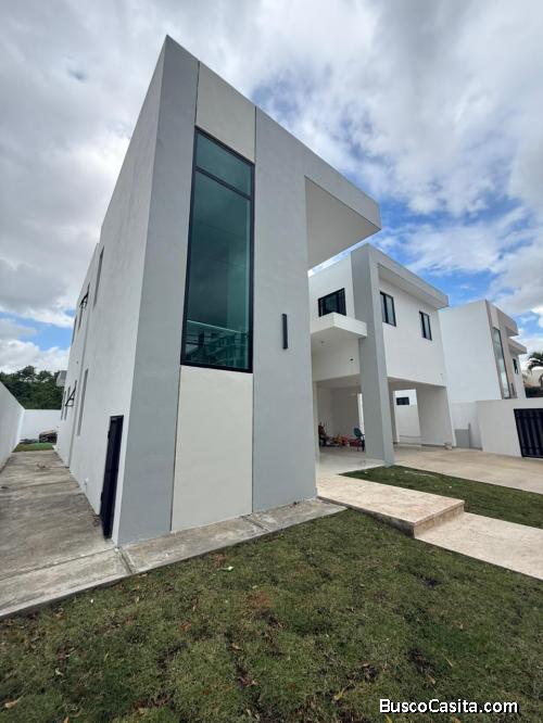 Casa en Venta en Villa Maria, Santiago