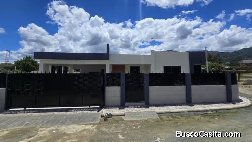CASA DE VENTA EN JARABACOA