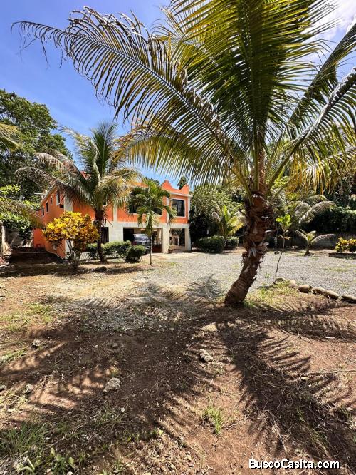 VILLA DE VENTA EN BONAO